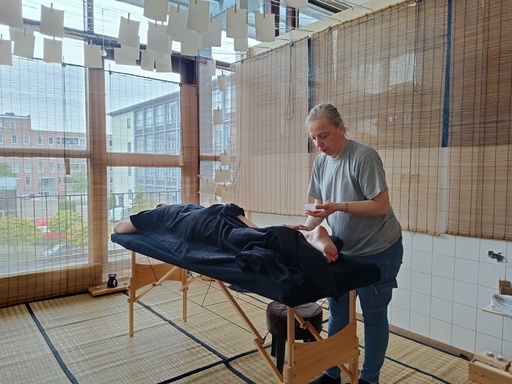 Honey massage with Sabine